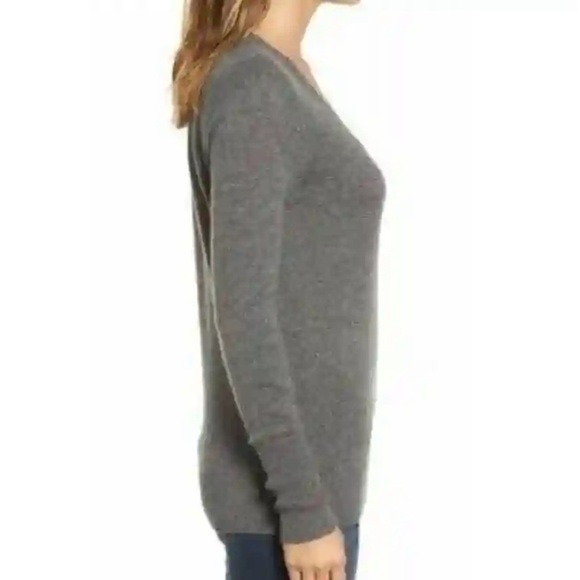 HALOGEN 100% Cashmere Sweater V Neck - Picture 2 of 10
